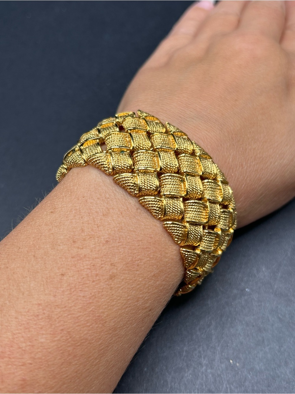 VTG 80s Napier Basketweave Woven Gold Bracelet